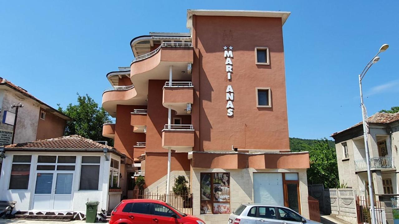 Marianas Guesthouse Обзор Экстерьер фото