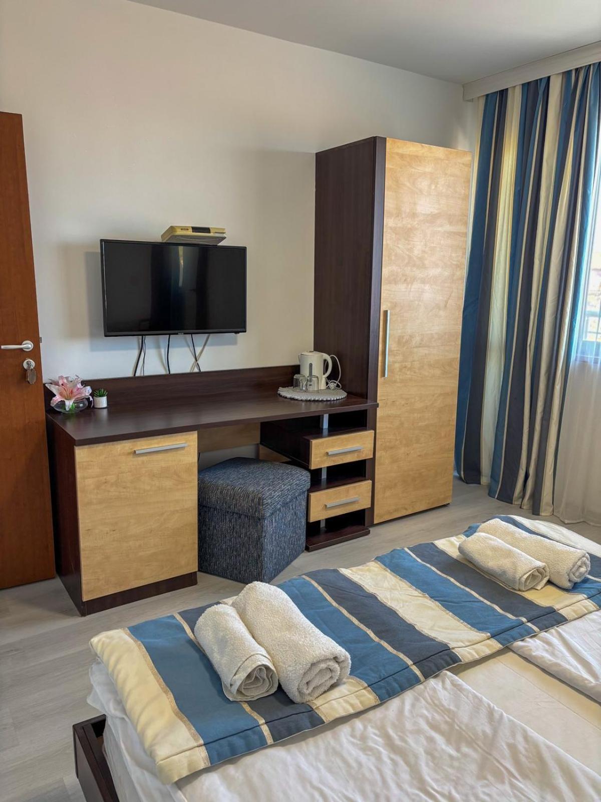 Marianas Guesthouse Обзор Экстерьер фото