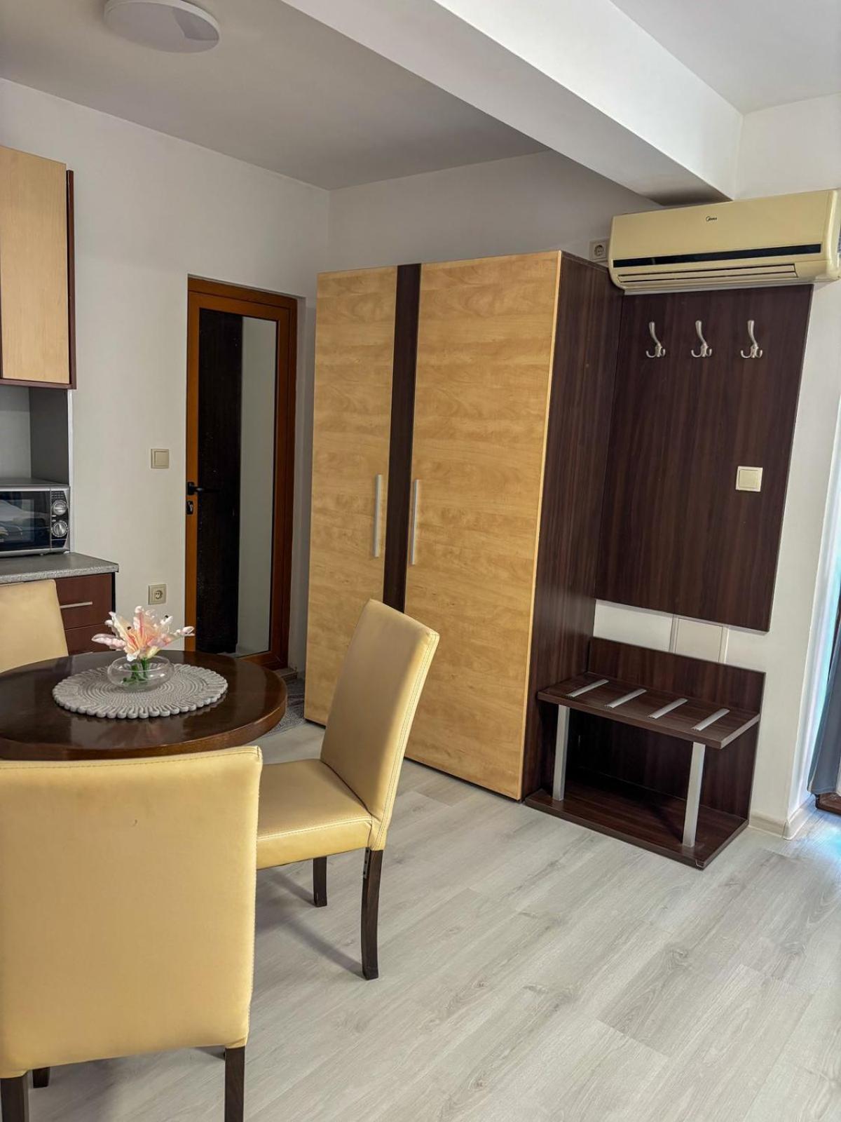 Marianas Guesthouse Обзор Экстерьер фото
