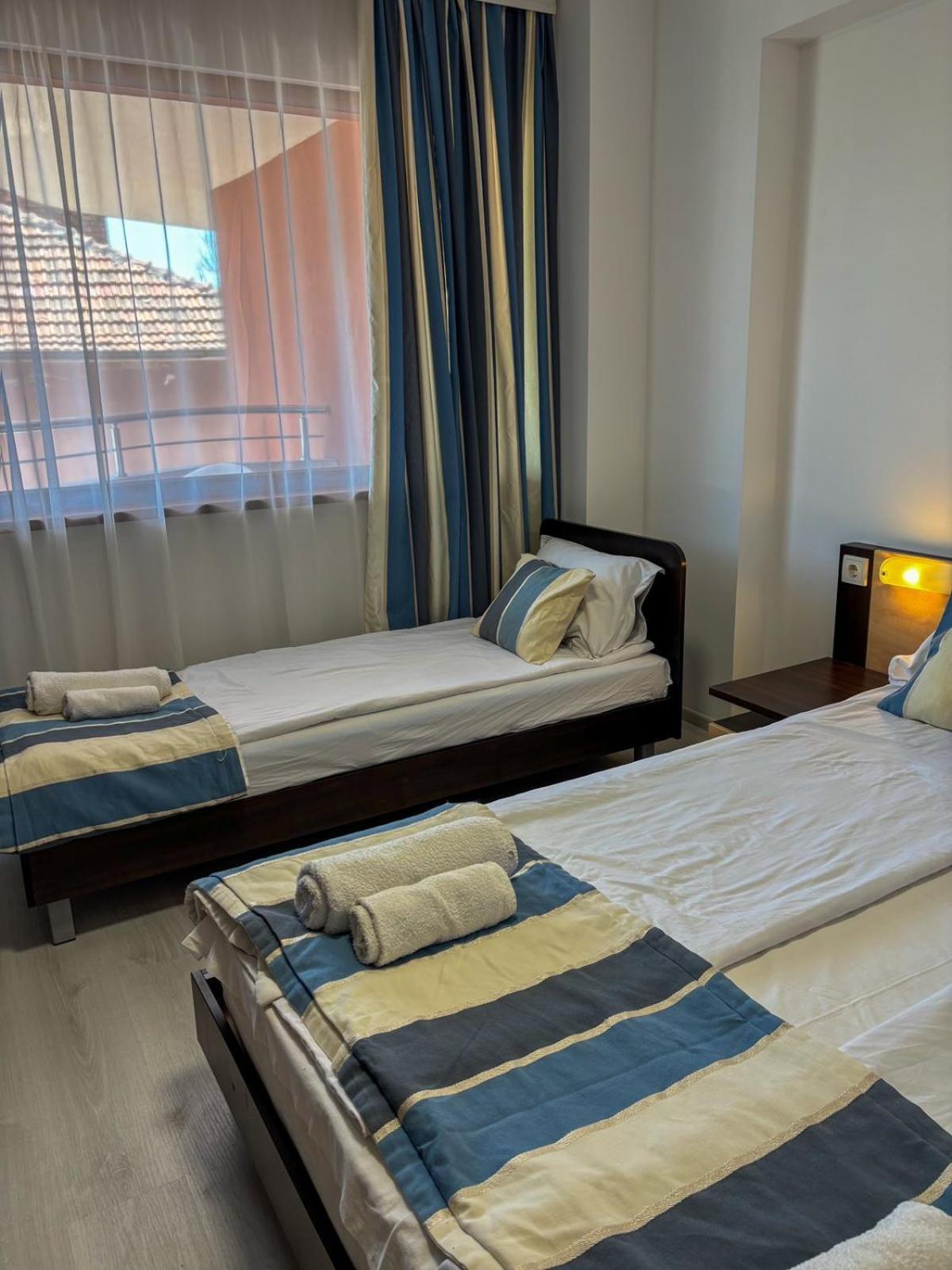 Marianas Guesthouse Обзор Экстерьер фото